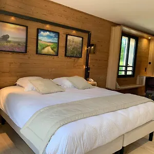 hotel-des-sapins.hotels-rhonealpes.com/