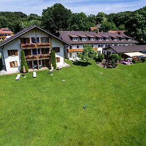 https://landhotel-huber-am-see.com-bavaria.com
